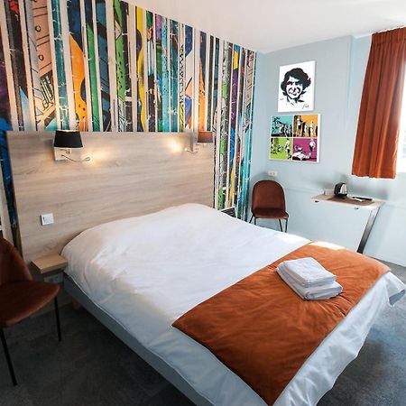 Logis - Hostellerie & Restaurant Du Marche Le Cateau-Cambresis 외부 사진