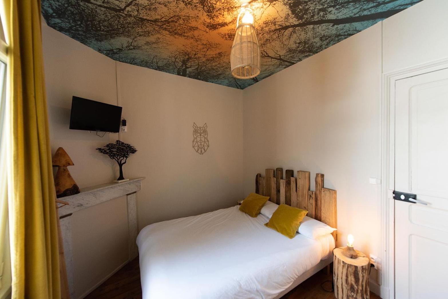 Logis - Hostellerie & Restaurant Du Marche Le Cateau-Cambresis 외부 사진